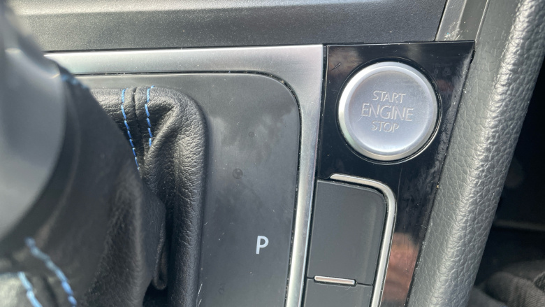 Volkswagen Golf 1.4 TSI GTE Advance 5dr DSG Hatchback